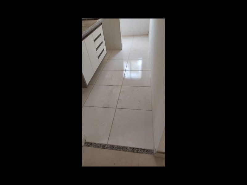 Apartamento à venda Jardim Nova Iguacu com 63m² e 2 quartos por R$ 225.000 - 98876977-piso-cozinha.jpg