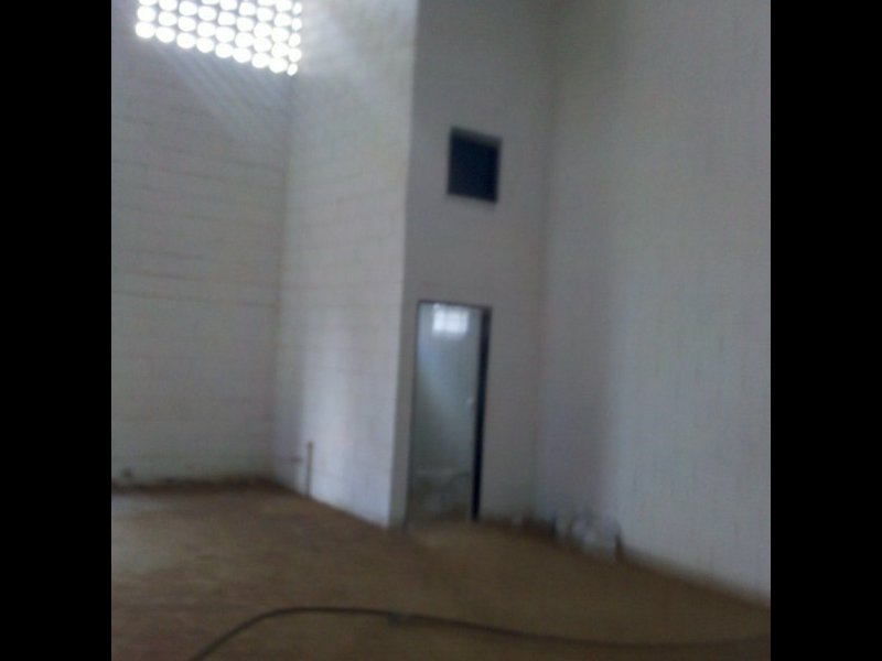 Comercial à venda Setor Santo André com 1040m² e 1 quarto por R$ 3.000.000 - 1056098693-img-20110529-152307-resolucao-do-desktop.jpg