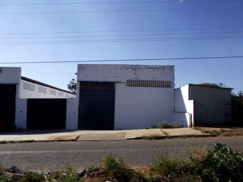 Comercial à venda Setor Santo André com 1040m² e 1 quarto por R$ 3.000.000 - 1195183399-dscf0480-resolucao-do-desktop.JPG