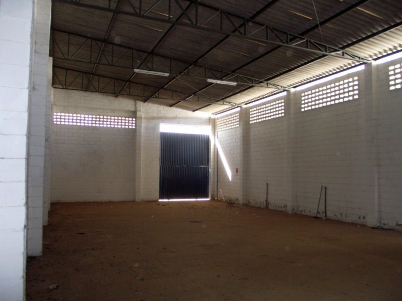 Comercial à venda Setor Santo André com 1040m² e 1 quarto por R$ 3.000.000 - 1864834952-dscf0462-resolucao-do-desktop.JPG