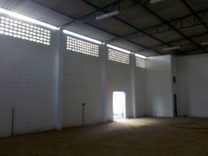 Comercial à venda Setor Santo André com 1040m² e 1 quarto por R$ 3.000.000 - 442144395-img-20110529-152406-resolucao-do-desktop.jpg