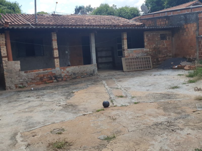 Casa à venda Centro com 288m² e 2 quartos por R$ 175.000 - 882892181-img-20220418-wa0027.jpeg