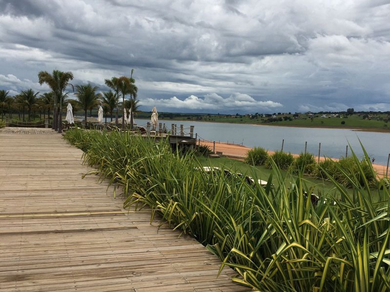 Terreno à venda Centro com 441m² e 1 quarto por R$ 300.000 - 2032422747-8d0f483d-fed5-46c2-b27f-bc828f6f6c52.jpeg