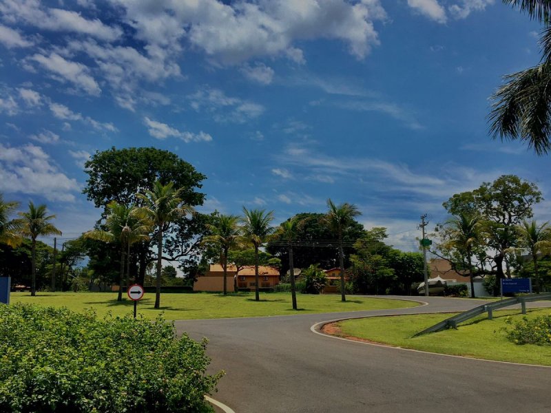 Terreno à venda Centro com 441m² e 1 quarto por R$ 300.000 - 347746364-d7105583-d260-4b3d-b19f-1946e0e4b6a7.jpeg