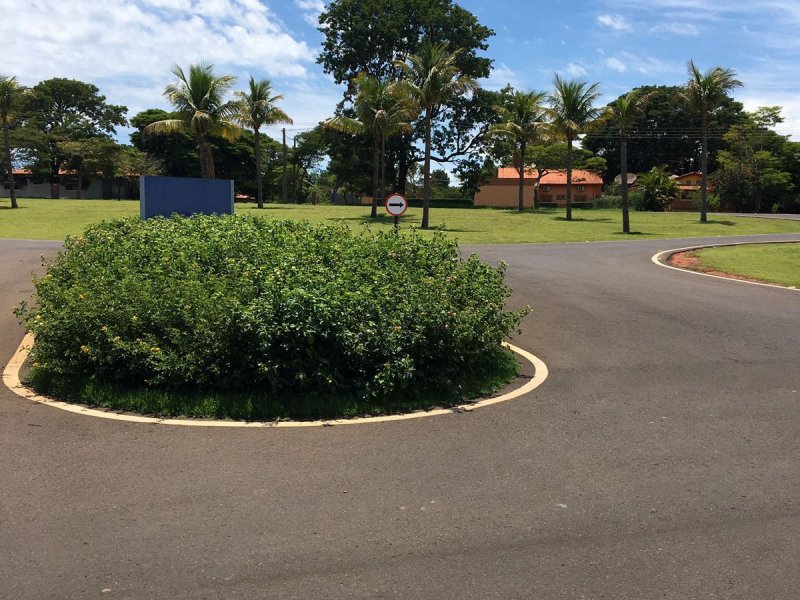 Terreno à venda Centro com 441m² e 1 quarto por R$ 300.000 - 905696497-edf76e5b-c142-4daa-869f-58a81f4382a8.jpeg