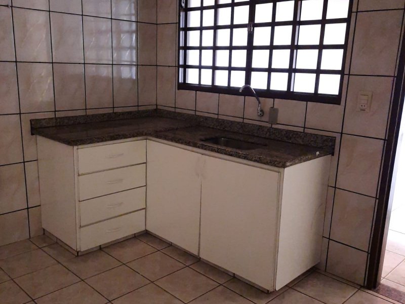 Casa à venda Parque Flamboyants com 250m² e 2 quartos por R$ 290.000 - 1472996985-whatsapp-image-2022-01-11-at-09.jpeg