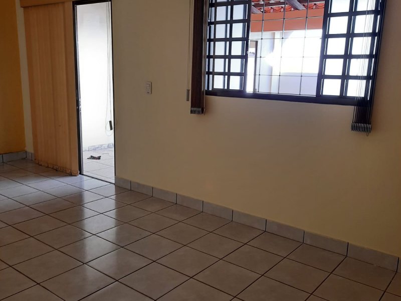 Casa à venda Parque Flamboyants com 250m² e 2 quartos por R$ 290.000 - 246246591-whatsapp-image-2022-01-11-at-09.jpeg