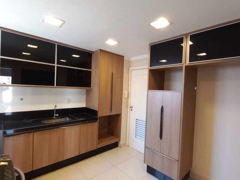 Apartamento à venda Centro com 136m² e 3 quartos por R$ 950.000 - 245722206-20220406-111728.jpg