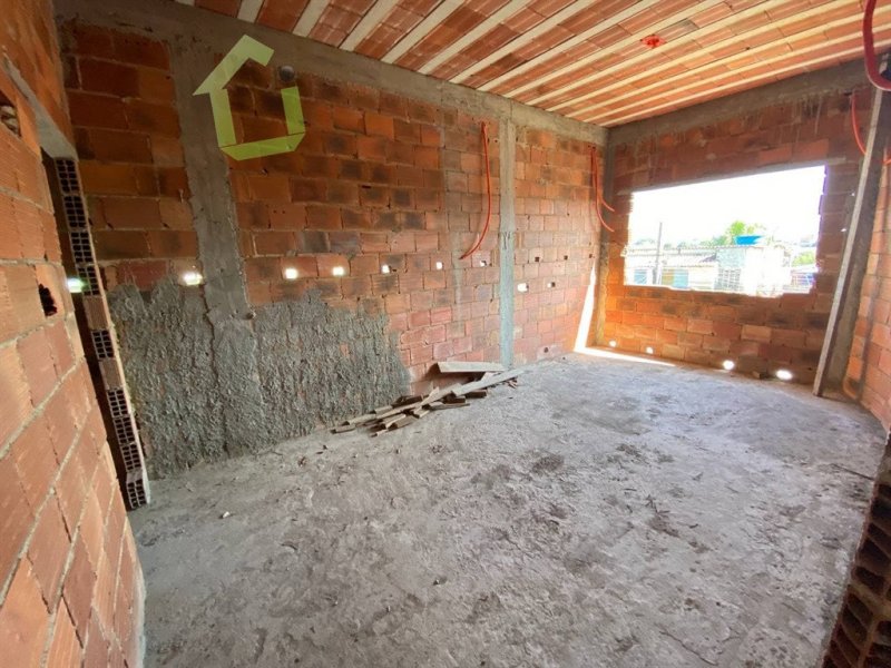 Casa à venda Jardim Iguaçu com 240m² e 4 quartos por R$ 300.000 - 556160300-25.jpg