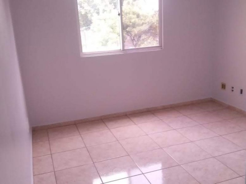Apartamento à venda Setor Negrão de Lima com 67m² e 3 quartos por R$ 235.000 - 1629074906-img-20220112-wa0197.jpg