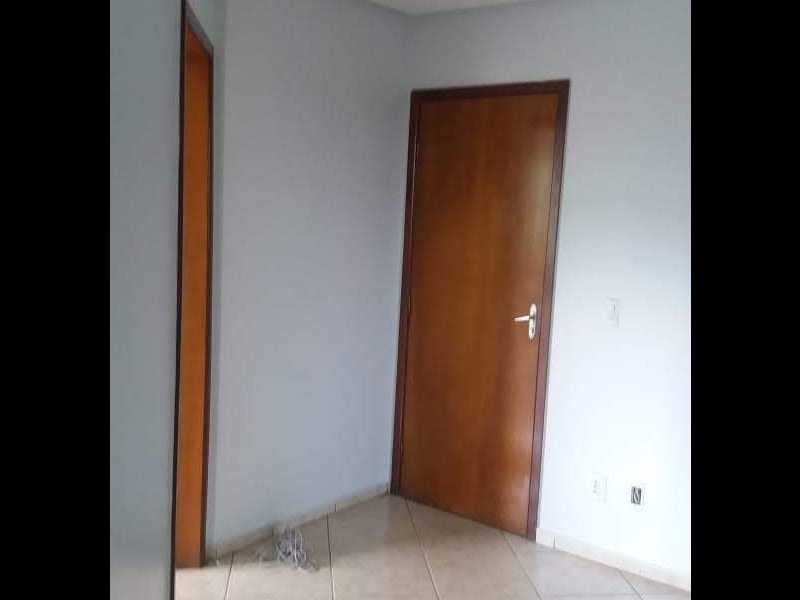 Apartamento à venda Setor Negrão de Lima com 67m² e 3 quartos por R$ 235.000 - 1701593479-img-20220112-wa0187.jpg