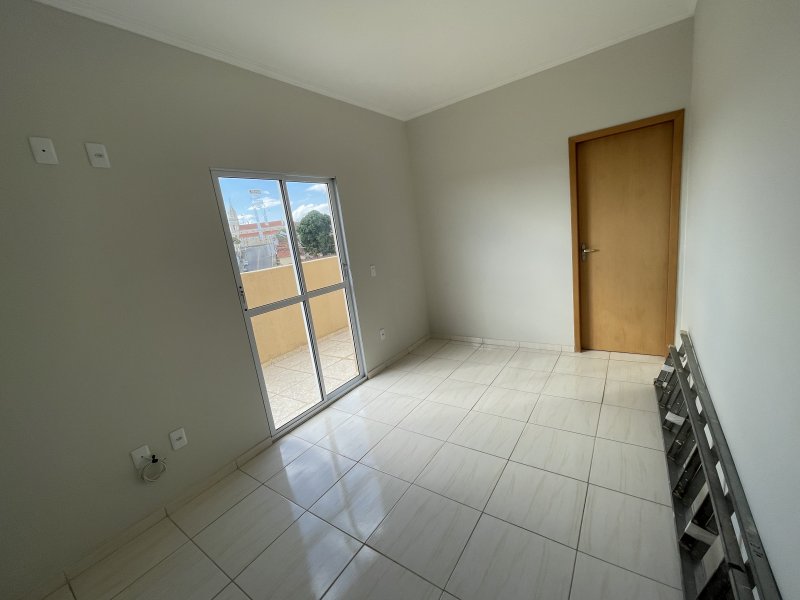 Apartamento à venda Centro com 100m² e 3 quartos por R$ 365.000 - 2142956933-4fa5c9a1-cb5a-4a28-b140-152853d7d4a0.jpeg