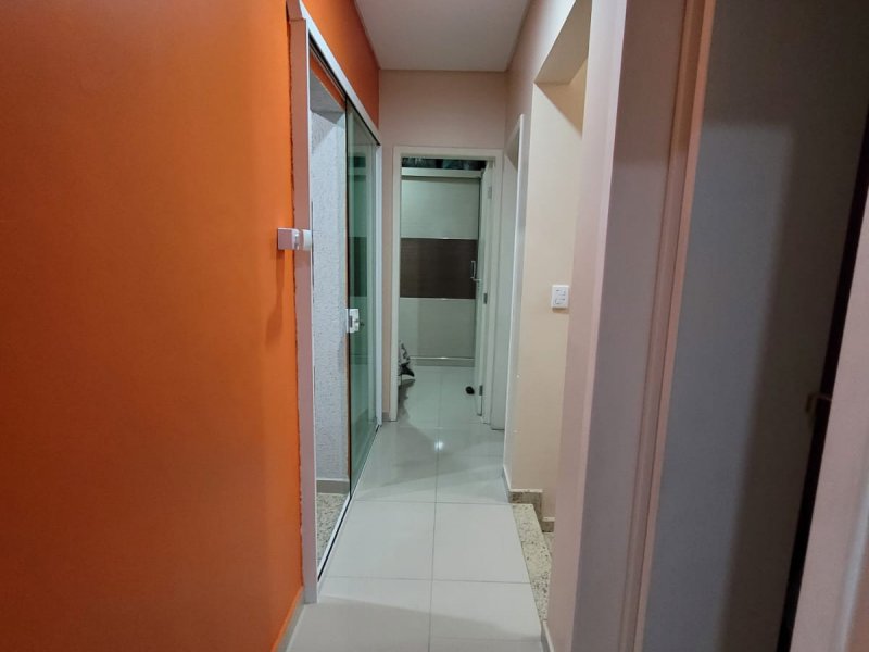 Casa de condomínio à venda Parque Sônia com 80m² e 3 quartos por R$ 375.000 - 2082000608-corredor.jpeg