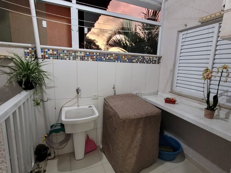 Casa de condomínio à venda Parque Sônia com 80m² e 3 quartos por R$ 375.000 - 484233155-lavanderia-5.jpeg