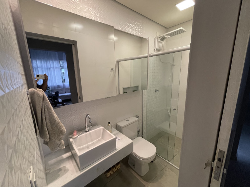 Apartamento à venda Centro com 89m² e 3 quartos por R$ 499.999 - banheiro-social.jpg