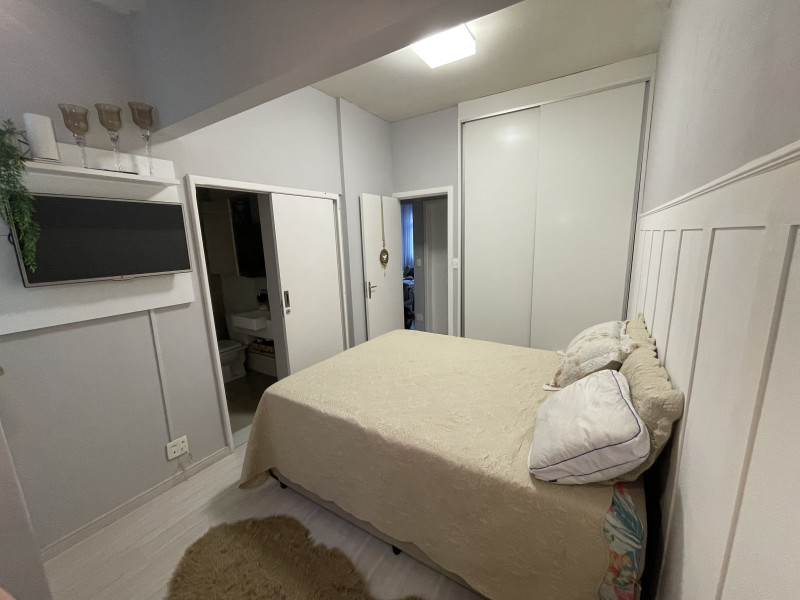 Apartamento à venda Centro com 89m² e 3 quartos por R$ 499.999 - suite.jpg