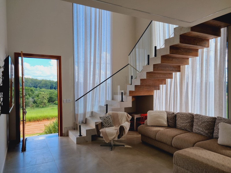 imóvel com 300m² - Thermas de Santa Barbara - Águas de Santa Bárbara