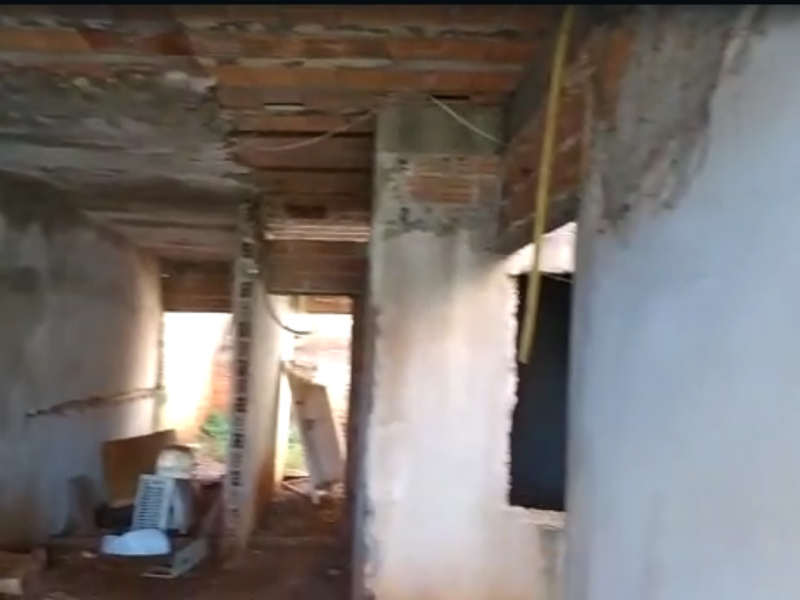 Apartamento à venda Novo Amparo com 74m² e 3 quartos por R$ 100.000 - 500148731-interno-casa-sala-e-coz.png