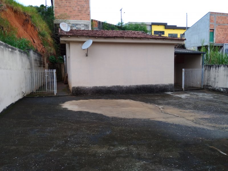 Casa à venda Jardim Maria Amelia com 360m² e 2 quartos por R$ 180.000 - 1435468097-20220402-174433.jpg