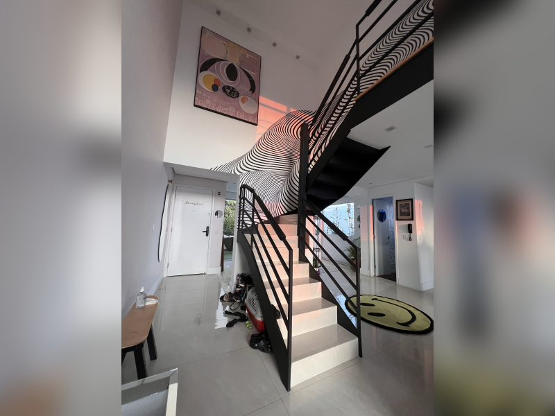 Apartamento à venda Vila Andrade com 142m² e 3 quartos por R$ 1.080.000 - escada.png