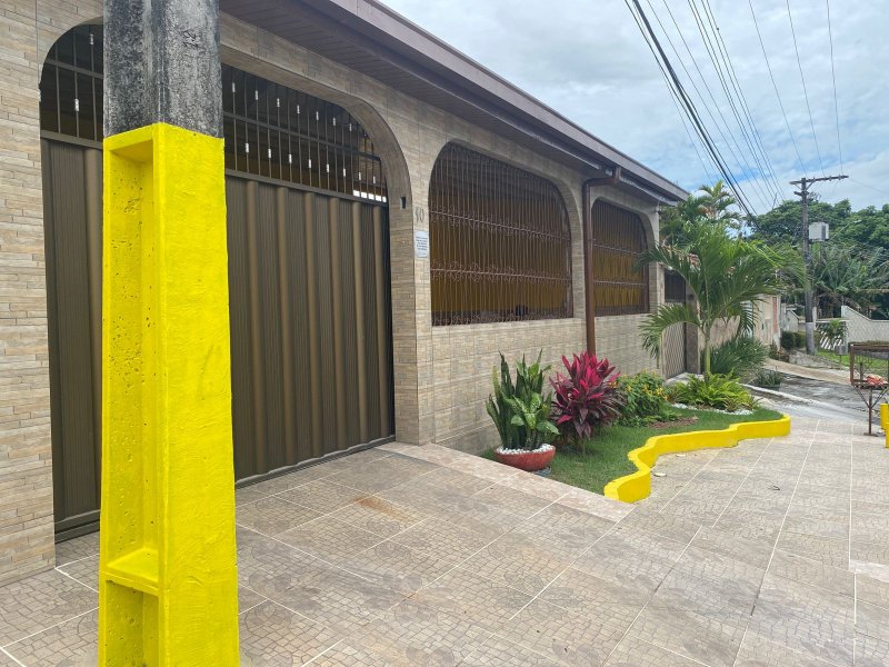 Casa à venda Parque Dez de Novembro com 275m² e 3 quartos por R$ 790.000 - 1211147366-img-20220317-wa0054.jpg