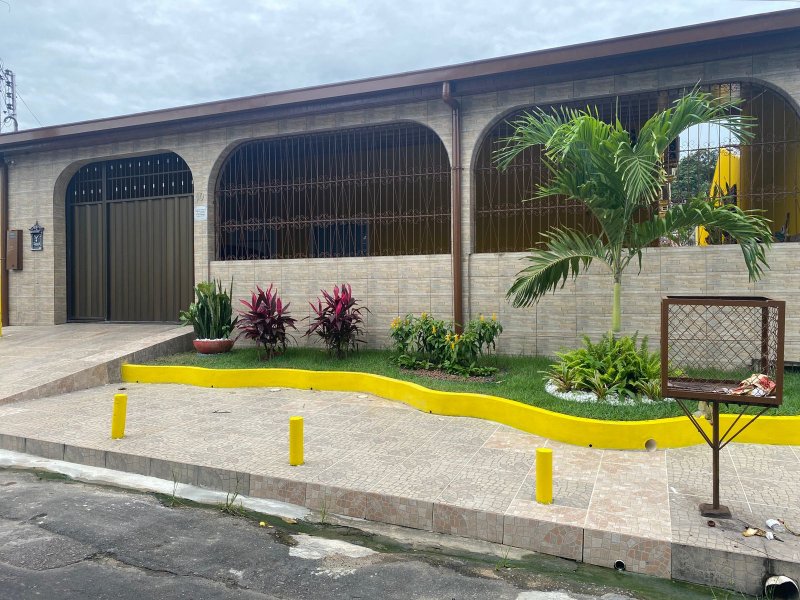 Casa à venda Parque Dez de Novembro com 275m² e 3 quartos por R$ 790.000 - 2108870082-img-20220317-wa0055.jpg