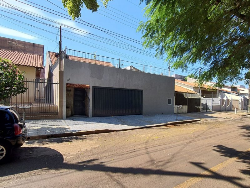 Casa à venda Califórnia com 270m² e 4 quartos por R$ 445.000 - 226591314-frente.jpg