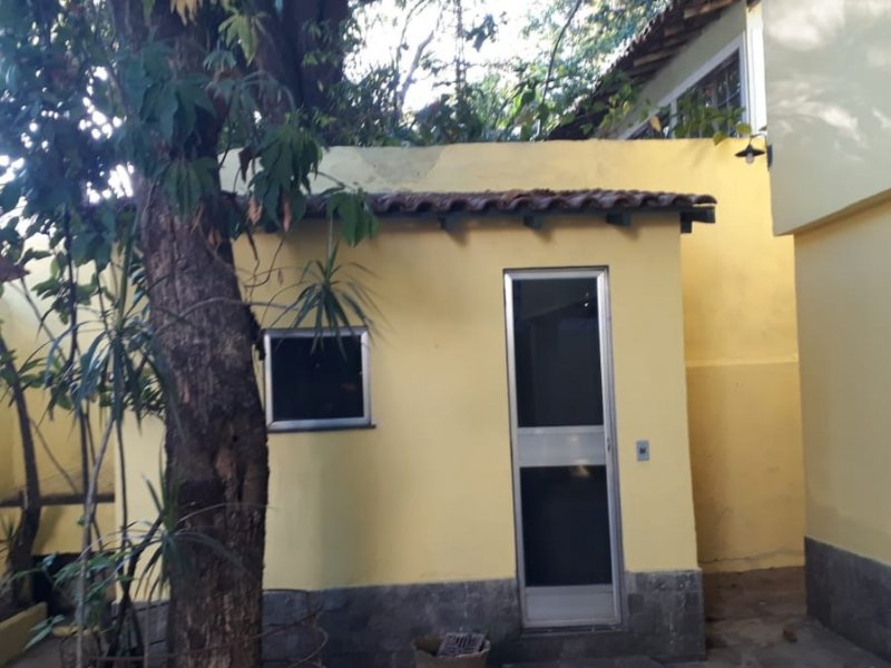 Casa de condomínio à venda São Francisco com 120m² e 4 quartos por R$ 900 - 2136101885-6a1defd0-1ef6-4d39-ac96-3c0dcd695f18.jpeg