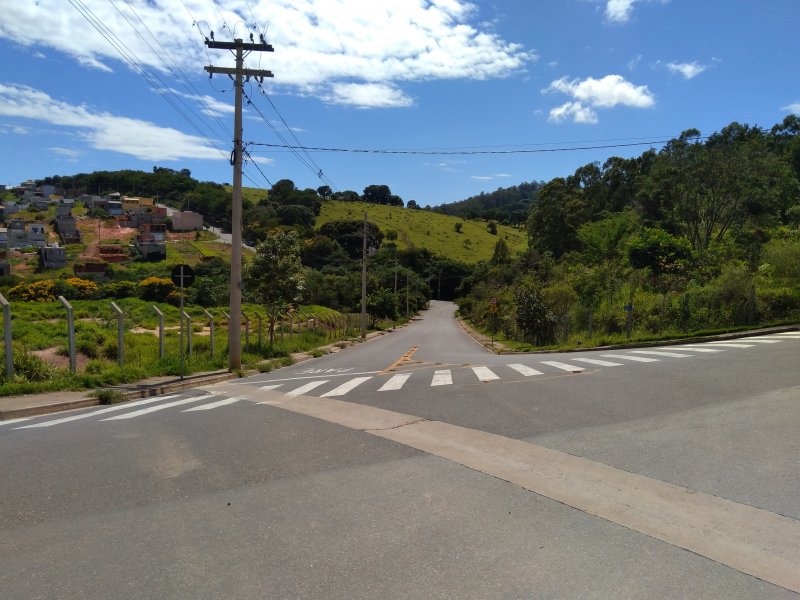 Terreno à venda Centro com 150m² e 1 quarto por R$ 110.000 - 2011646489-11.jpg