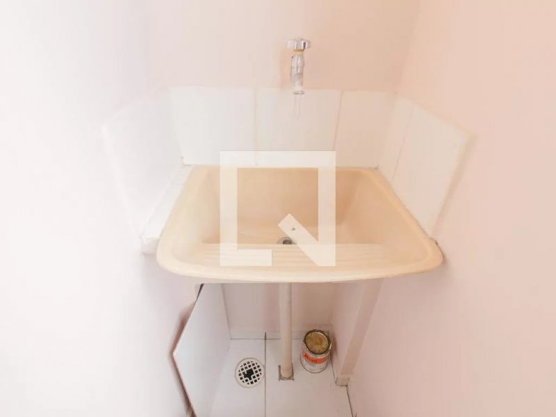 Apartamento à venda Centro com 29m² e 1 quarto por R$ 165.000 - 583733828-area-de-servico-1.jpg