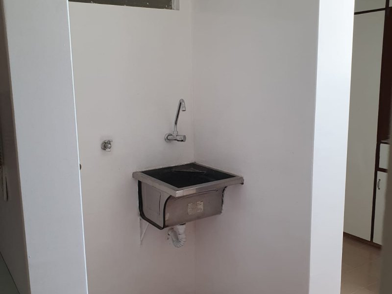 Apartamento à venda Joaquim Távora (Fortaleza) com 67m² e 3 quartos por R$ 260.000 - 1145949039-area-de-servicp.jpg