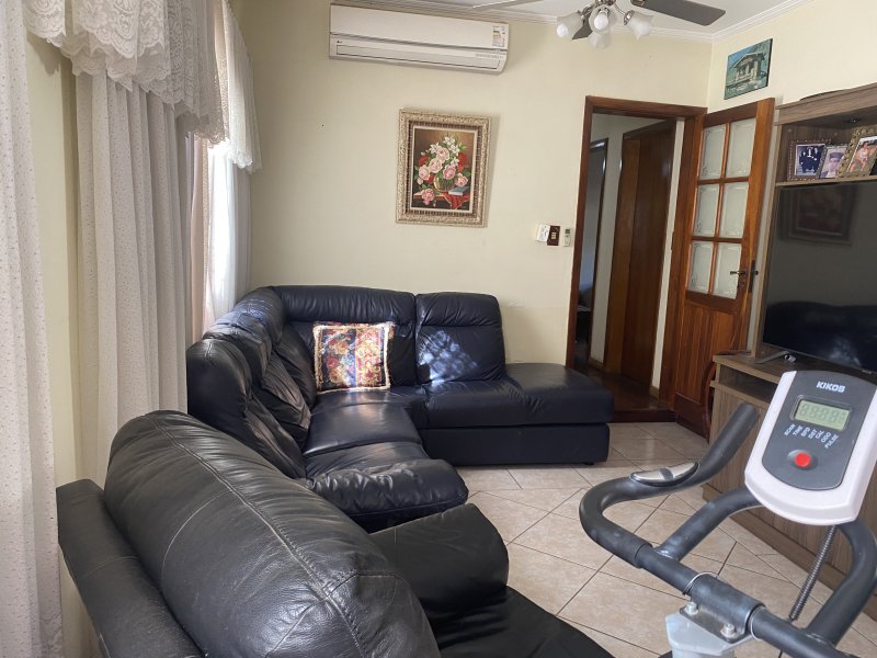 Casa à venda Nonoai com 250m² e 4 quartos por R$ 560.000 - 391228243-9de3727f-defb-4559-9ecd-a7a050101f66.jpeg