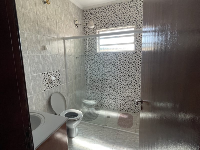 Casa à venda Jardim Ikeda com 300m² e 3 quartos por R$ 405.000 - 1234488897-f992a6c8-5ec8-48e5-a7e1-ad38a0ed7419.jpeg