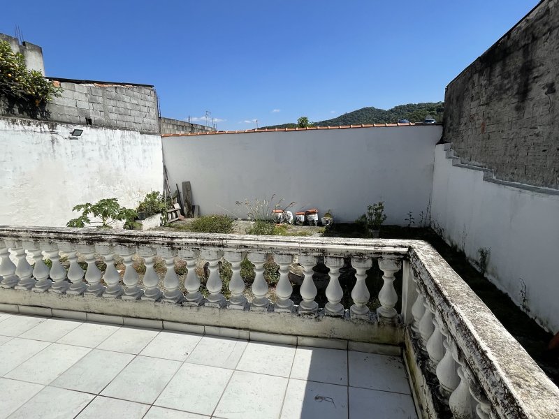 Casa à venda Jardim Ikeda com 300m² e 3 quartos por R$ 405.000 - 2000668546-0541bcff-9ef1-4259-99e7-b55f62e2aa69.jpeg