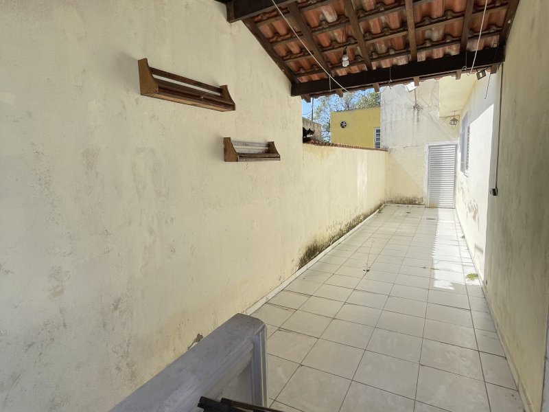 Casa à venda Jardim Ikeda com 300m² e 3 quartos por R$ 405.000 - 300489408-31721b3a-7153-497e-a7ed-a5d7a2be1156.jpeg