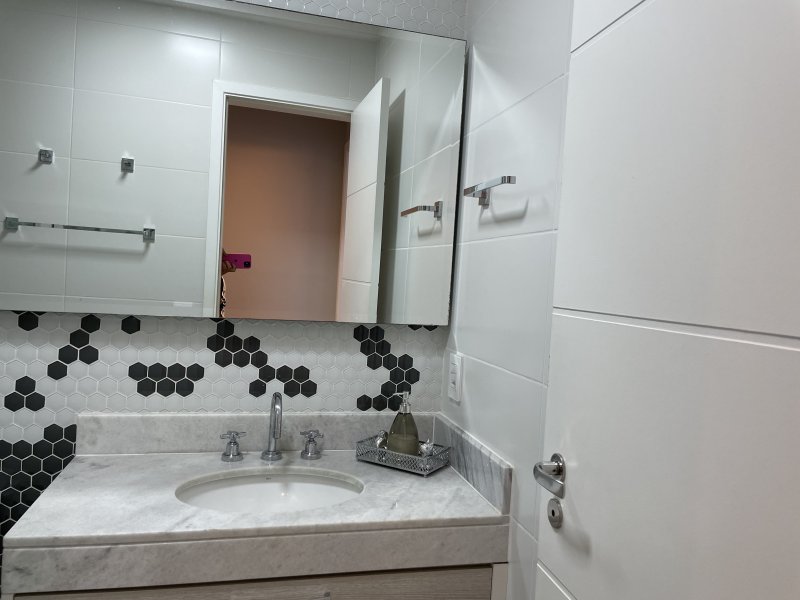 Apartamento à venda Centro com 94m² e 2 quartos por R$ 850 - 1854575429-19a48d9c-94e0-435a-8e85-13cc52c9381c.jpeg
