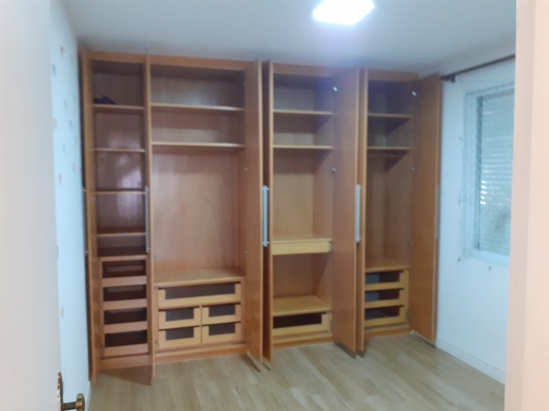 Apartamento à venda Ponta da Praia com 92m² e 2 quartos por R$ 410.000 - 278180581-quarto-casal-armario.jpg