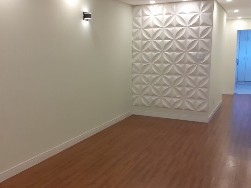 Apartamento à venda Ponta da Praia com 92m² e 2 quartos por R$ 410.000 - 366335587-sala-vazia-3.jpg