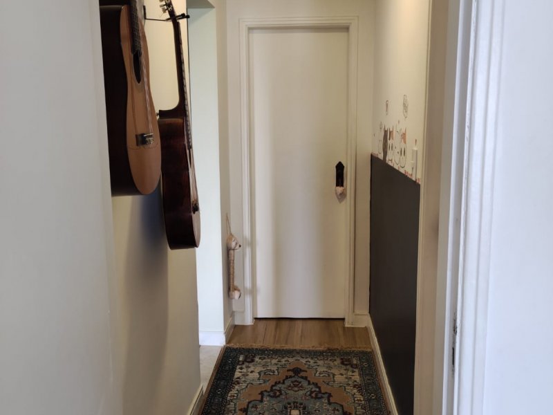 Apartamento à venda Ponta da Praia com 92m² e 2 quartos por R$ 410.000 - 650024790-corredor-quartos.jpg
