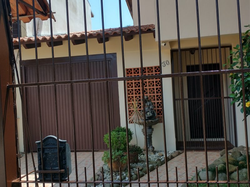 Casa à venda Guarujá com 270m² e 3 quartos por R$ 650.000 - 2110537072-img-20220210-125351619-hdr.jpg