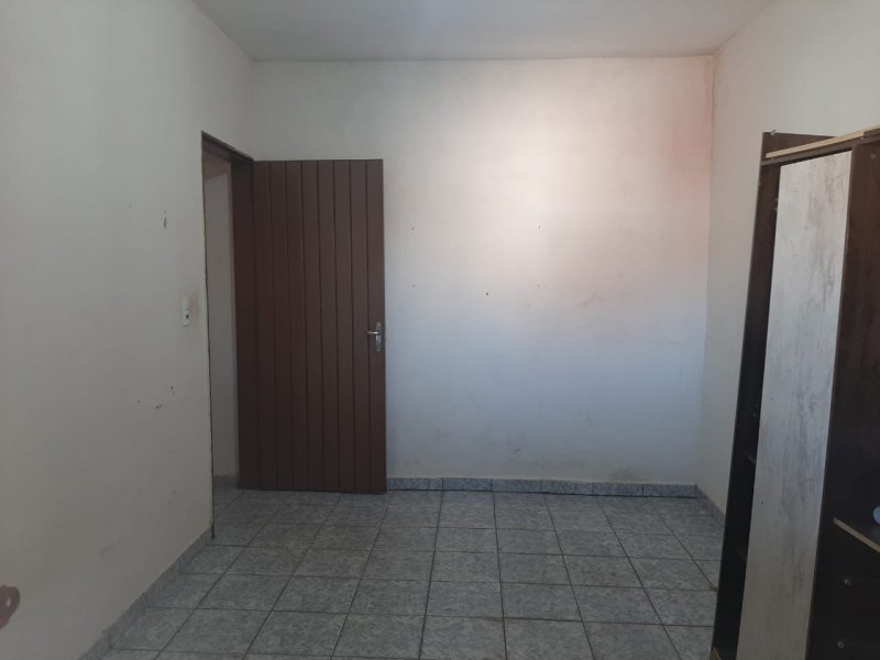 Casa à venda maria das graças  com 250m² e 2 quartos por R$ 160.000 - 1671523258-a1706575-6a08-4970-9ac0-60ec2414d54c.jpeg