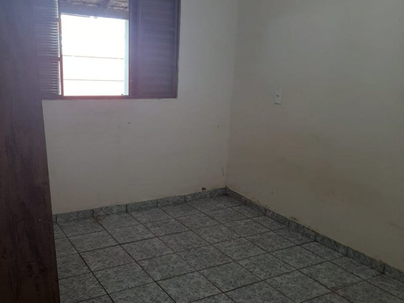 Casa à venda maria das graças  com 250m² e 2 quartos por R$ 160.000 - 1812268945-b496b127-67e6-4441-9fce-fe3860a05c30.jpeg