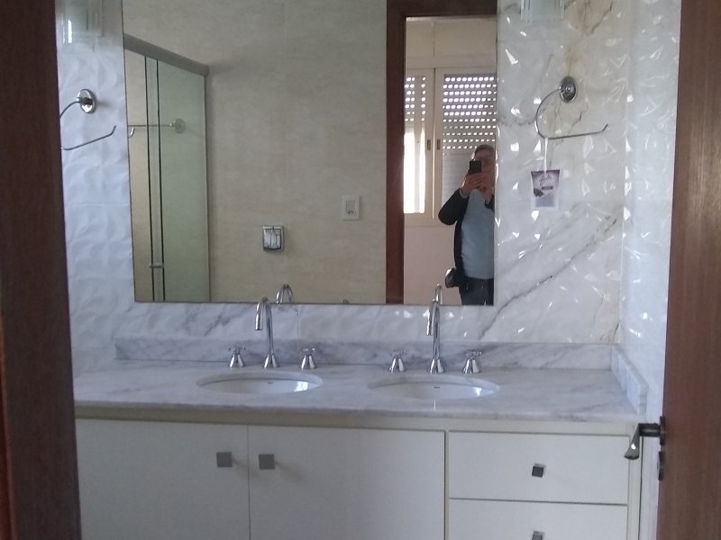 Casa à venda Liberdade com 350m² e 4 quartos por R$ 680.000 - 272690796-banho-casal.jpg