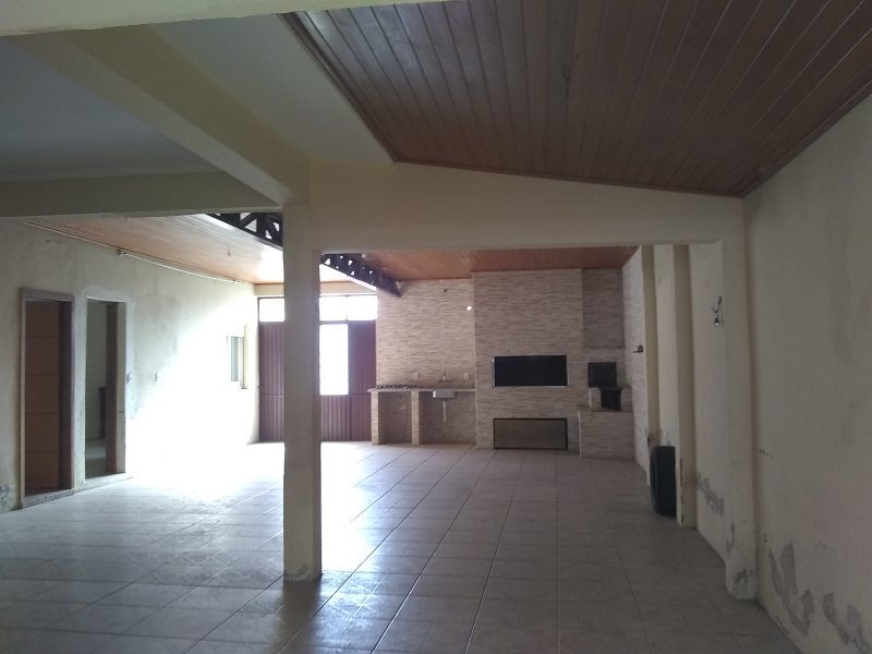 Casa à venda Liberdade com 350m² e 4 quartos por R$ 680.000 - 792465749-salao-festa.jpg