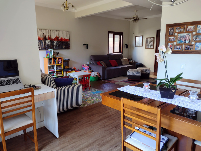 Casa de condomínio à venda Parque Rural Fazenda Santa Cândida com 190m² e 3 quartos por R$ 950.000 - img-20220501-104434635-1.jpg