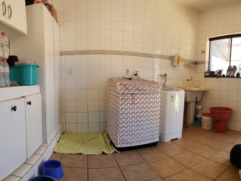 Casa à venda Jardim Civitas com 500m² e 5 quartos por R$ 2.500.000 - 2079437116-lavanderia.jpg