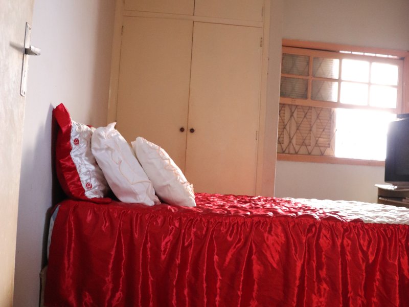 Casa à venda Vila Furlan com 250m² e 3 quartos por R$ 260.000 - 1319790393-img-5085.JPG