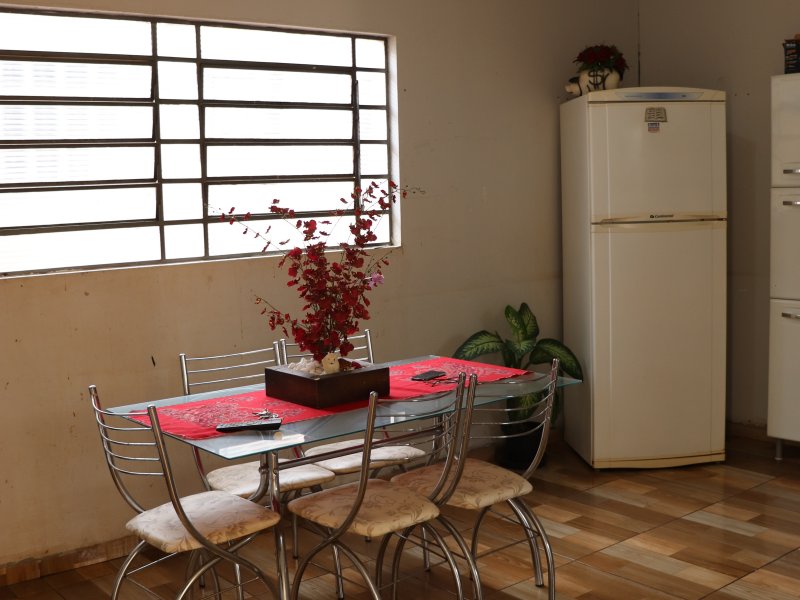 Casa à venda Vila Furlan com 250m² e 3 quartos por R$ 260.000 - 17363418-img-5066.JPG