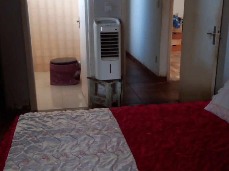 Casa à venda Vila Furlan com 250m² e 3 quartos por R$ 260.000 - 2091056334-31.jpg