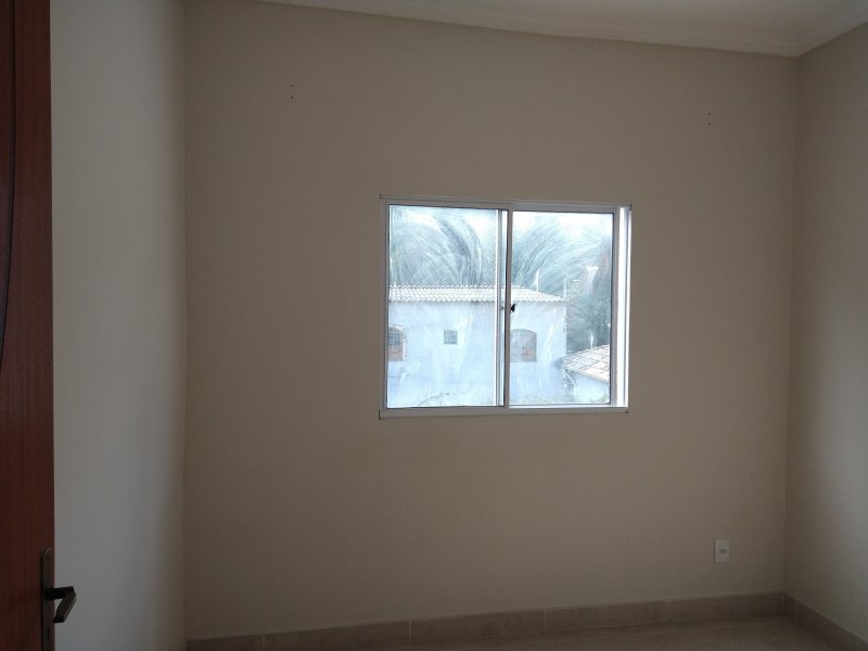 Casa à venda Beija Flor com 300m² e 3 quartos por R$ 450.000 - 1057937861-img-20220416-144243656.jpg